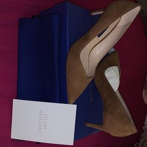 Suede medium brown pump